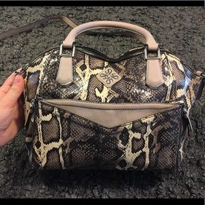 ✨Simply Vera Vera Wang Purse